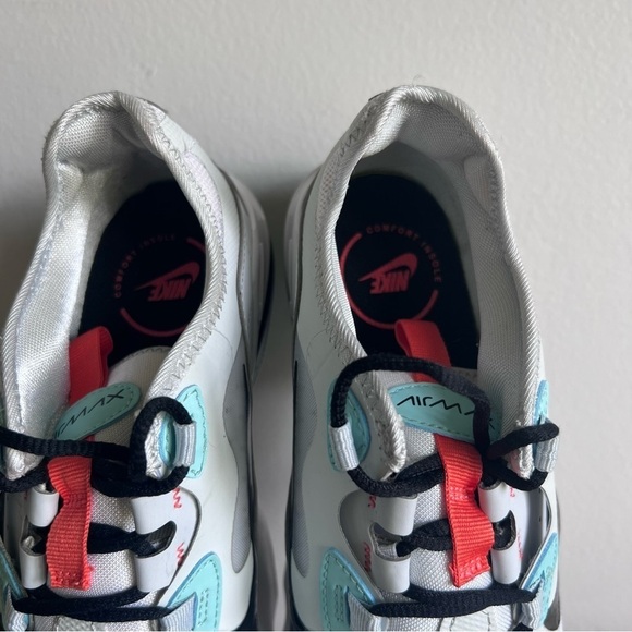 NIKE Women's Air Max Infinity 2 Shoe Size 7 #804 - Picture 8 of 9